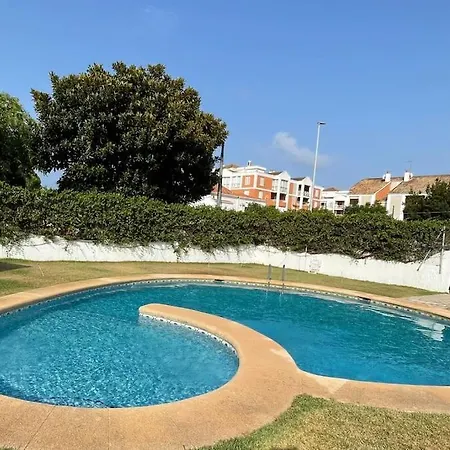 Club Nautico Con Piscina