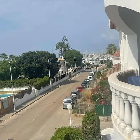Club Nautico Con Piscina Denia