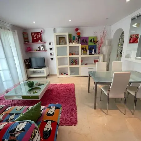 Club Nautico Con Piscina Апартаменти